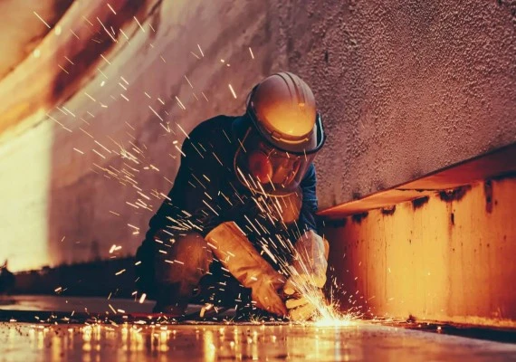 FABRIK ZAKLJUČUJE 240 MILIJONOV $ FINANCIRANJA ZA PODPORO BIG RIVER 2